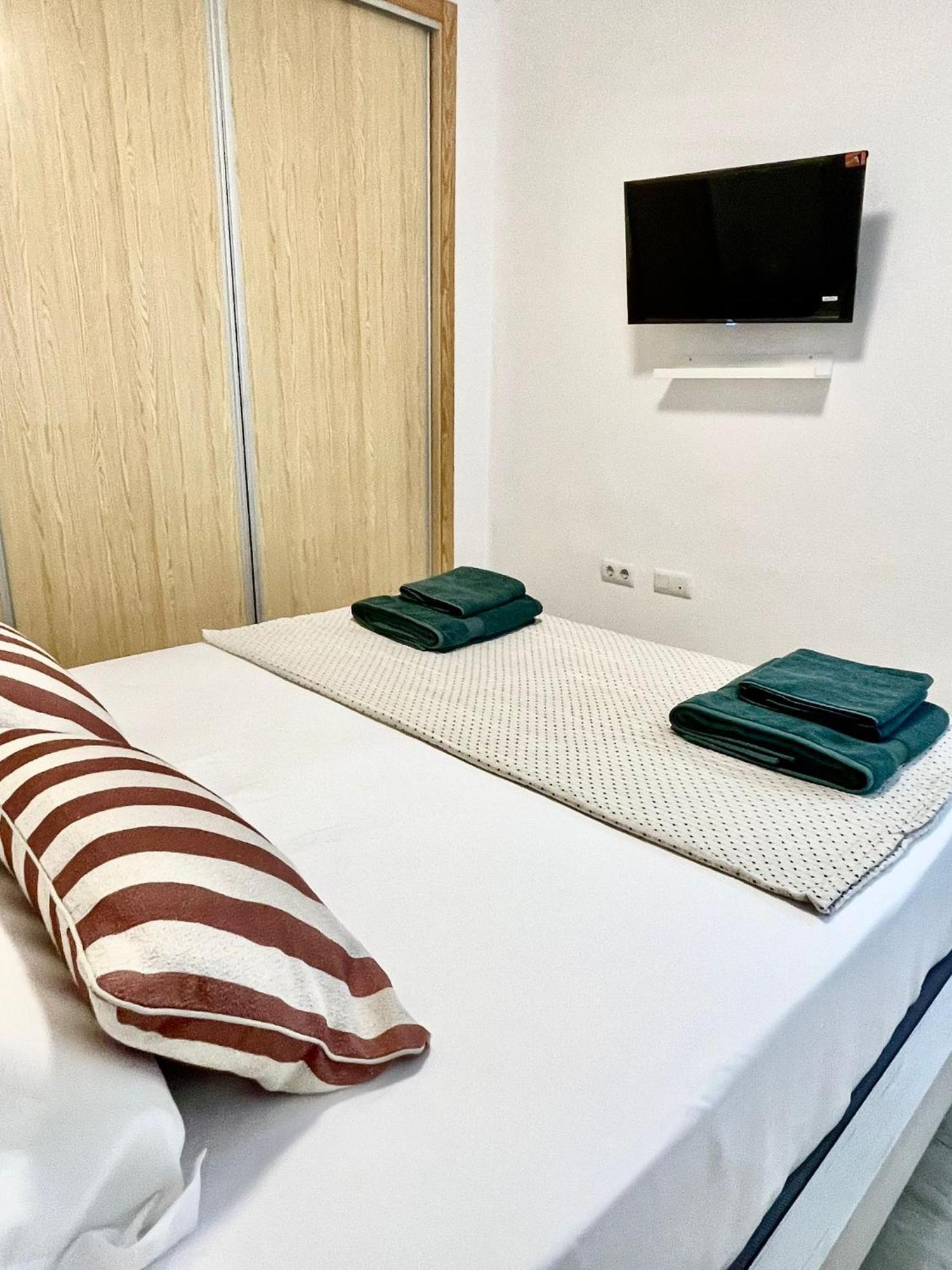 Apartamentos Familiares Puerto Nova Cartagena Kültér fotó